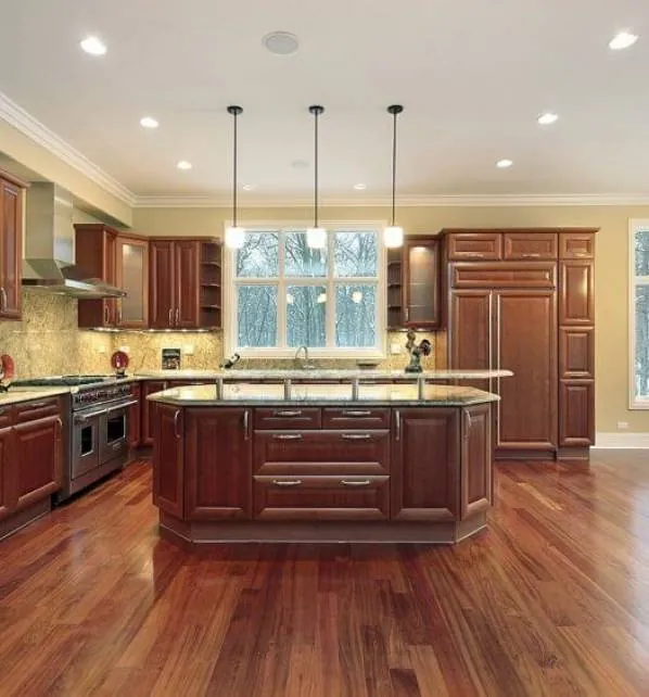 Professional Laminate Flooring Installer